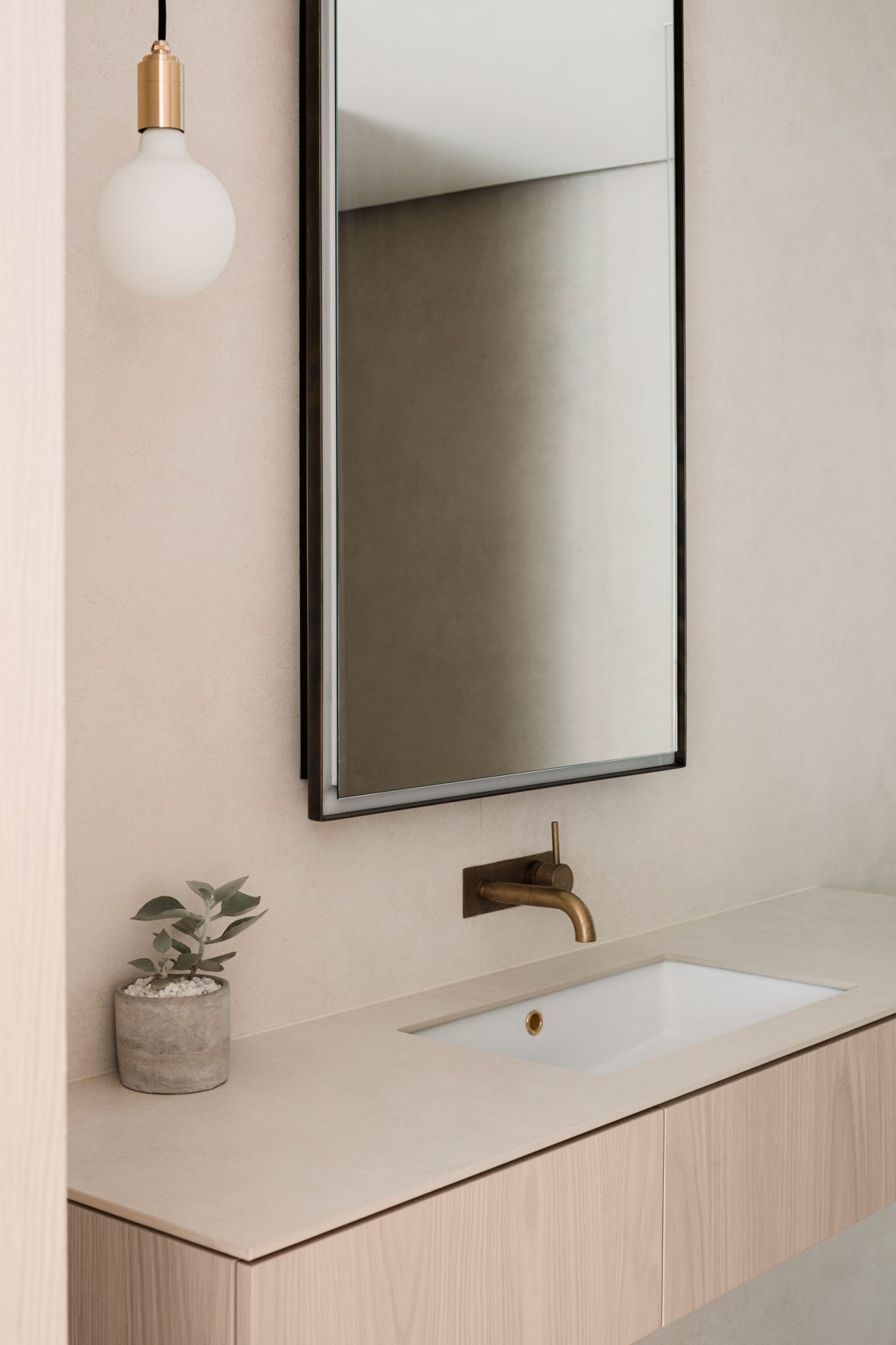 laycock-constructions-cremorne-north-shore-apartment-build-renovation-1